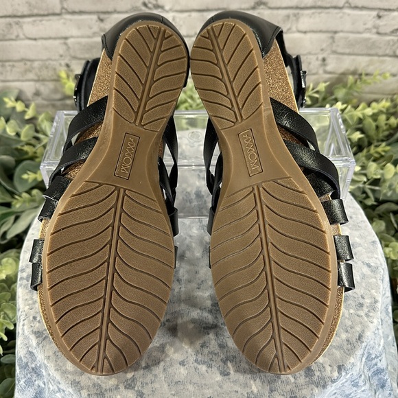 AXXIOM Naomi Black Gladiator Strappy Low Wedge Comfort Sandals WMS 9M🌞EUC🌞 - Picture 7 of 11